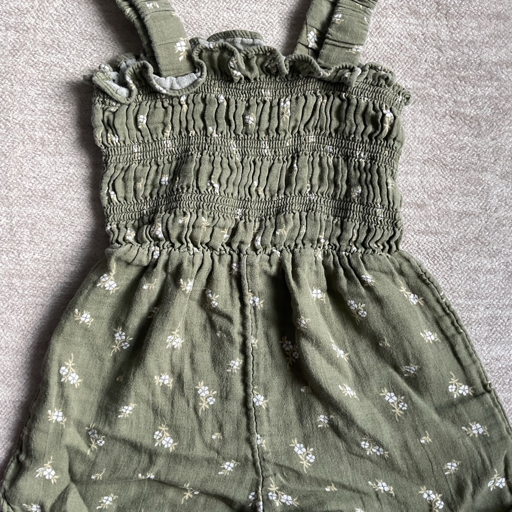 6/$30 )Old Navy Olive Green Kids Overalls with Floral Design